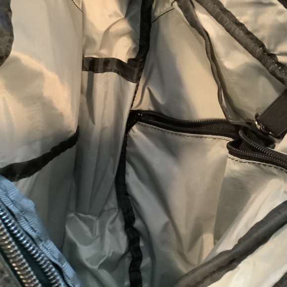 AmeriBag black leather backpack - Picture 8 of 12